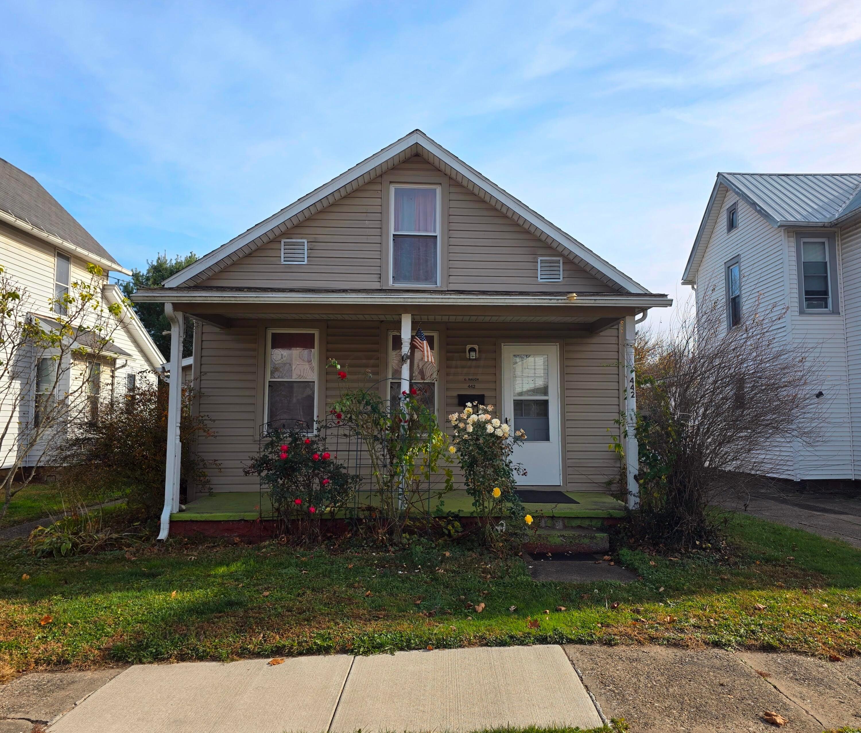 N 8th St, Coshocton, OH 43812