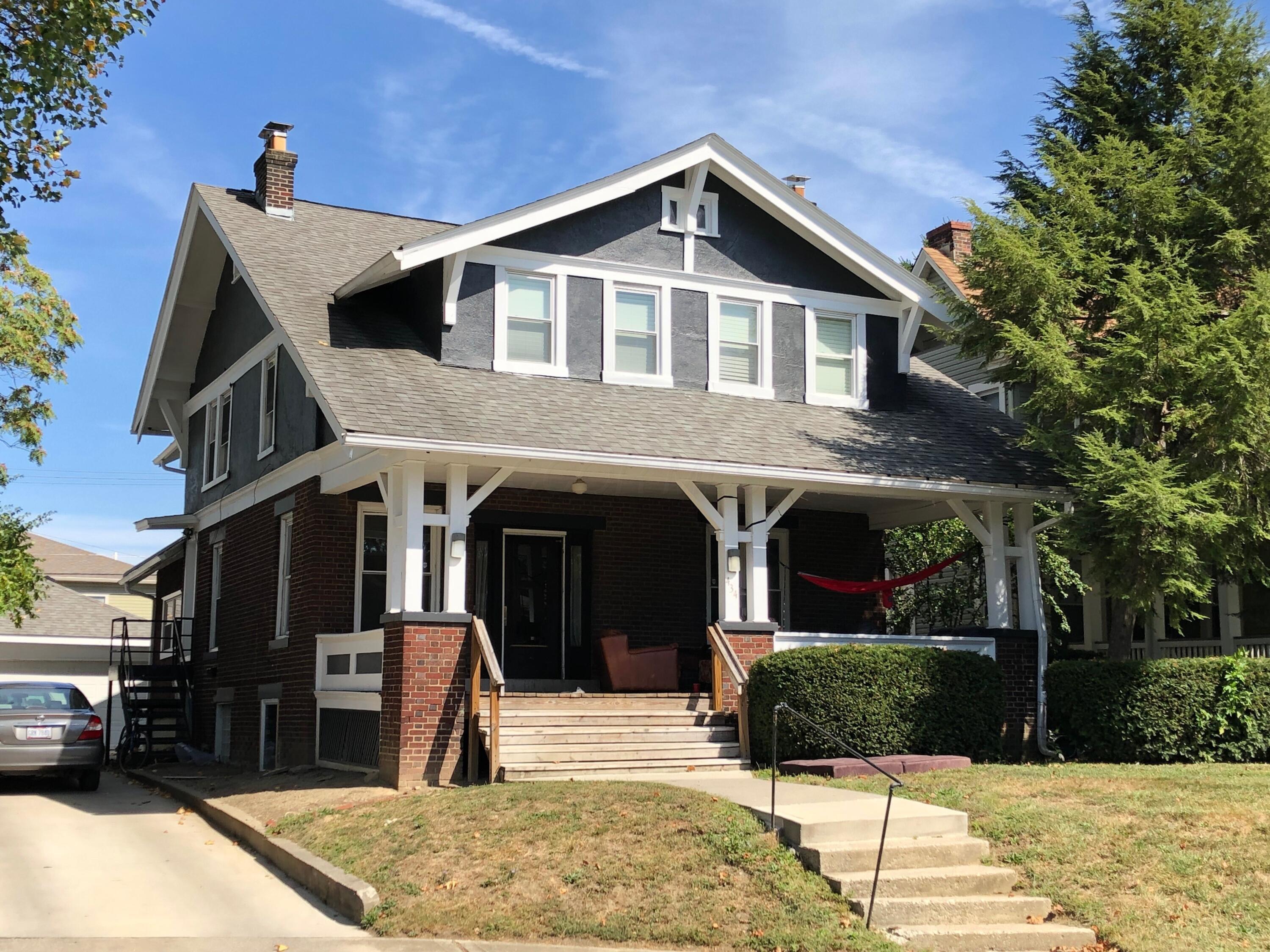 E 15th Ave, Columbus, OH 43201
