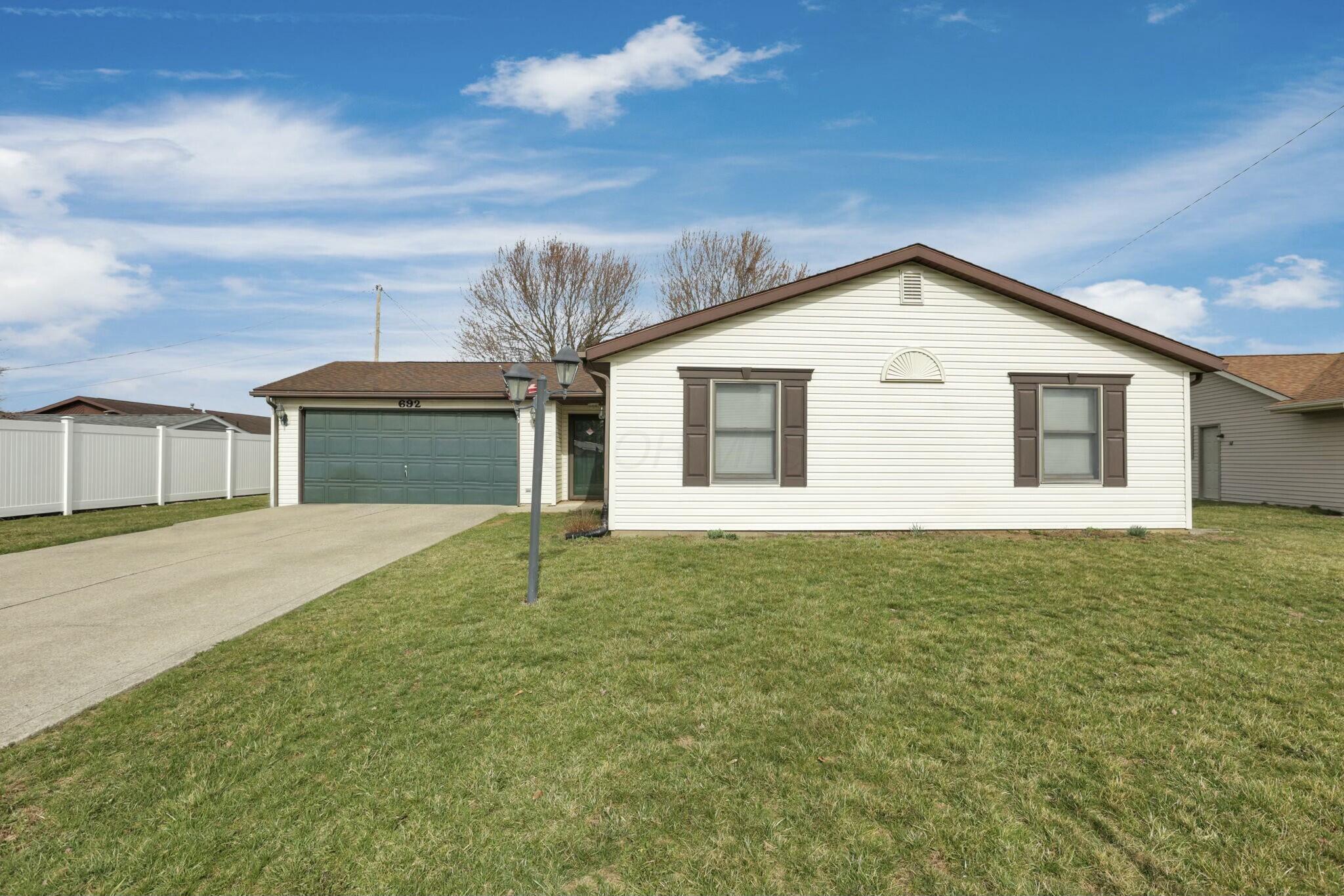 Earliglow Ct, Newark, OH 43055