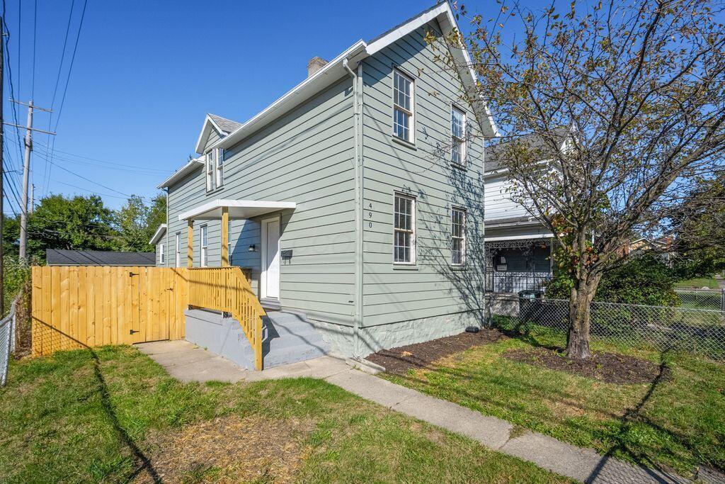 E Mithoff St, Columbus, OH 43206