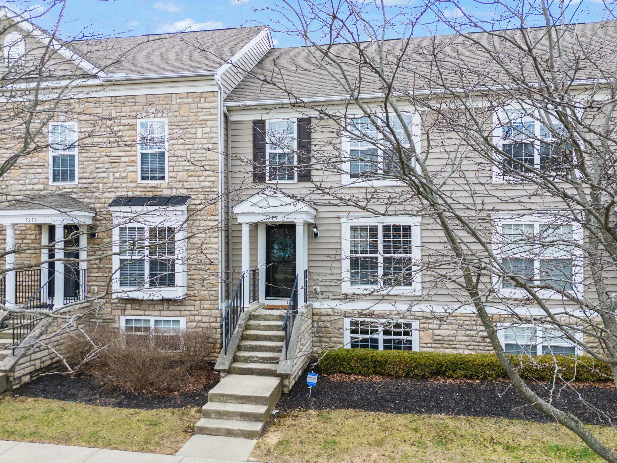 Cross River Falls Blvd, Dublin, OH 43016