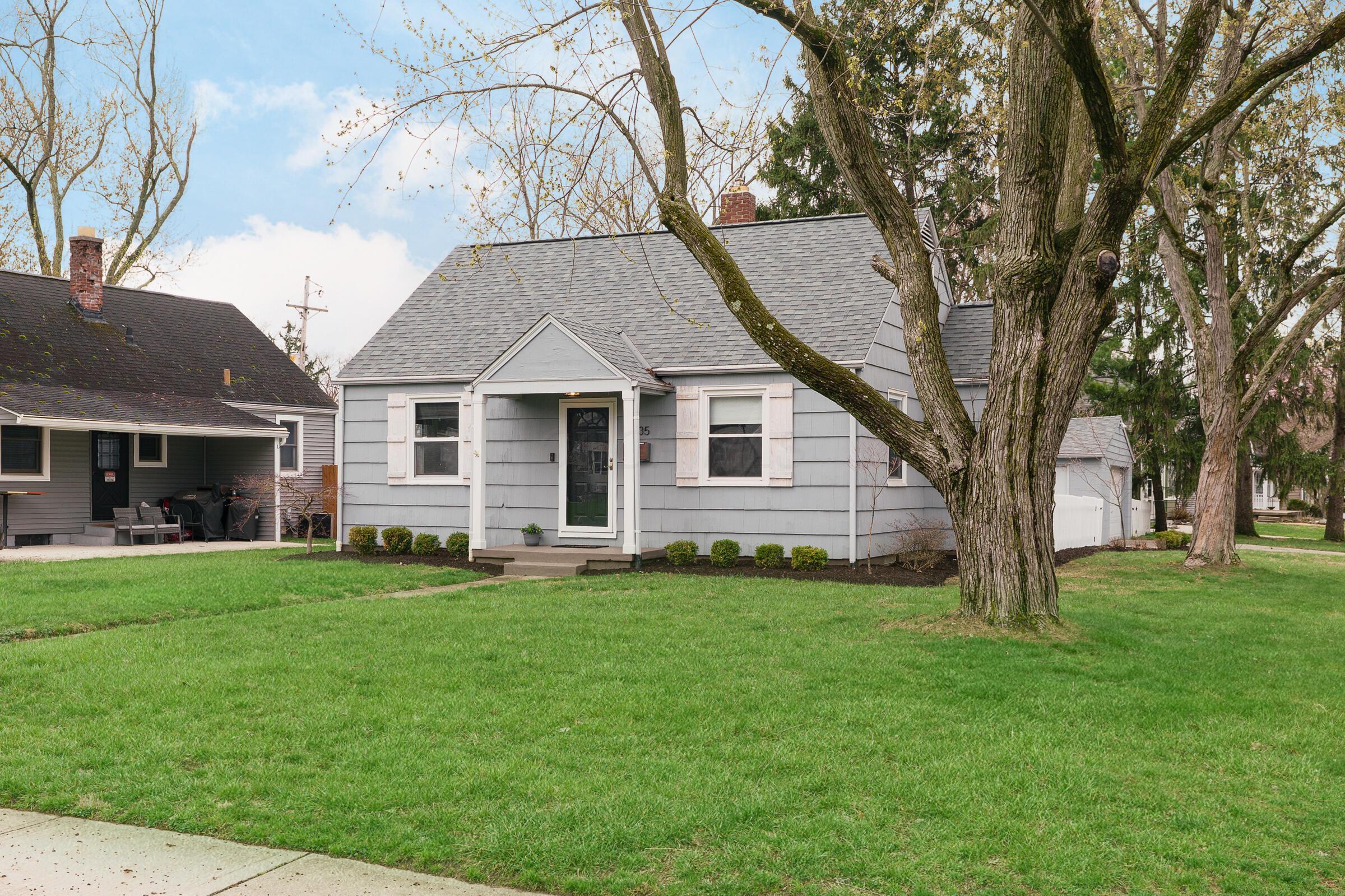 Indianola Ave, Worthington, OH 43085