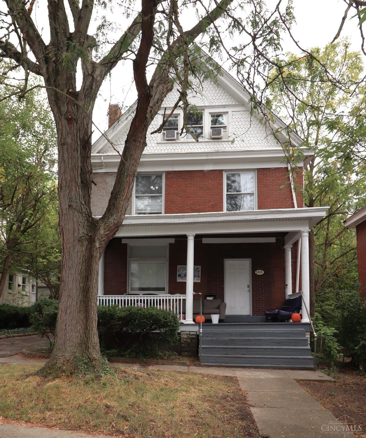 W Clifton Ave, Cincinnati, OH 45219
