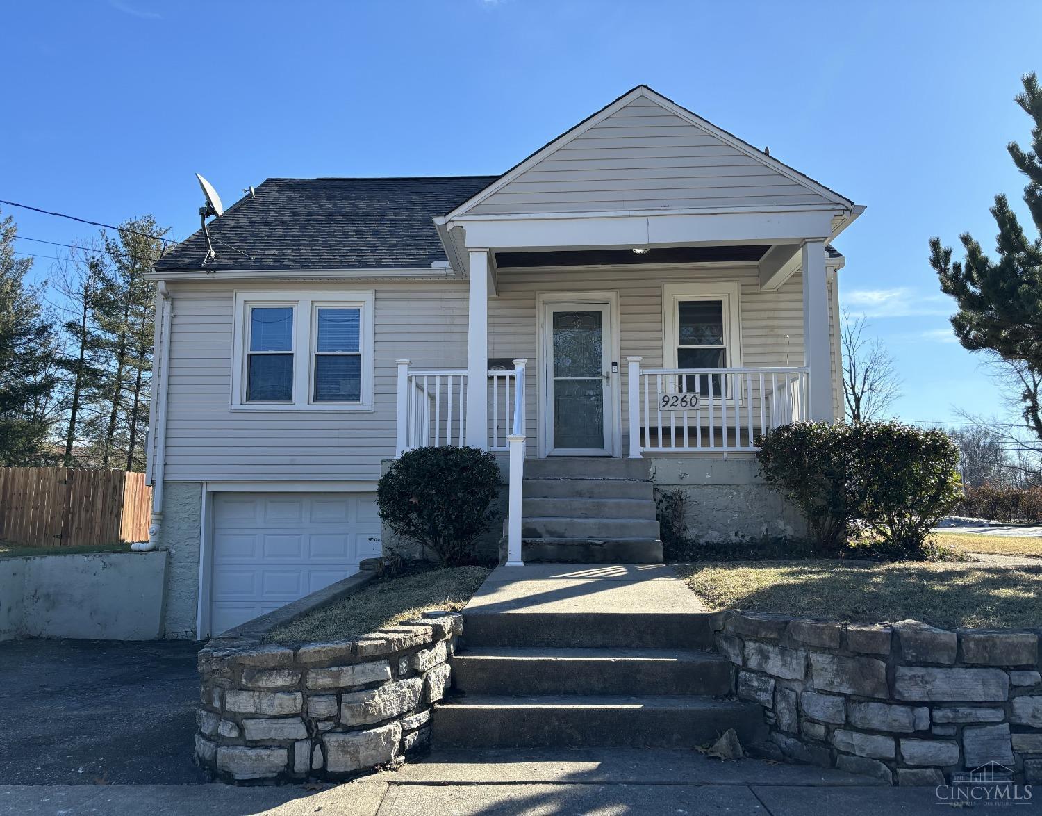 Blue Ash Rd, Blue Ash, OH 45242