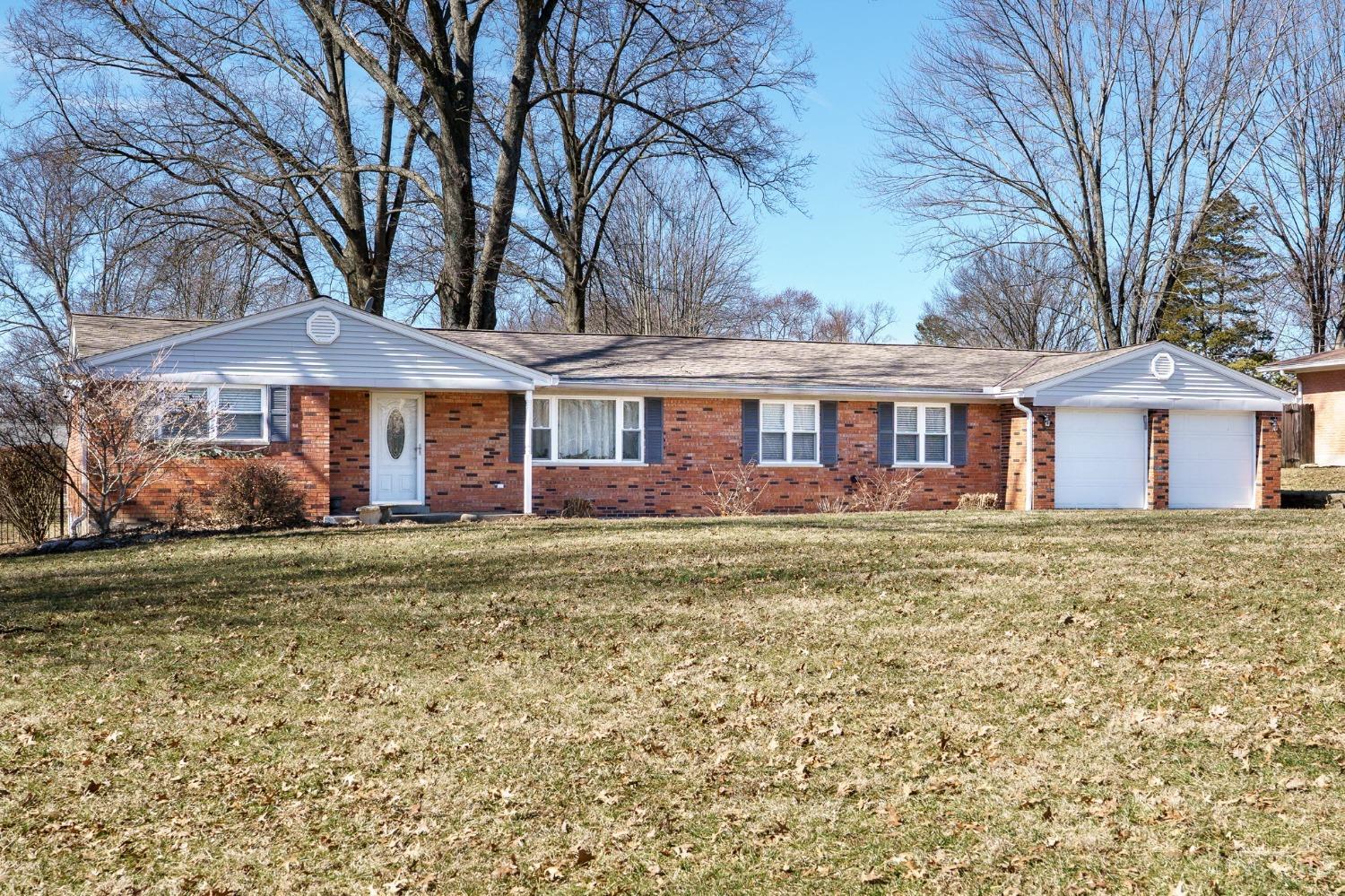 Curtis Knoll Ln, Milford, OH 45150