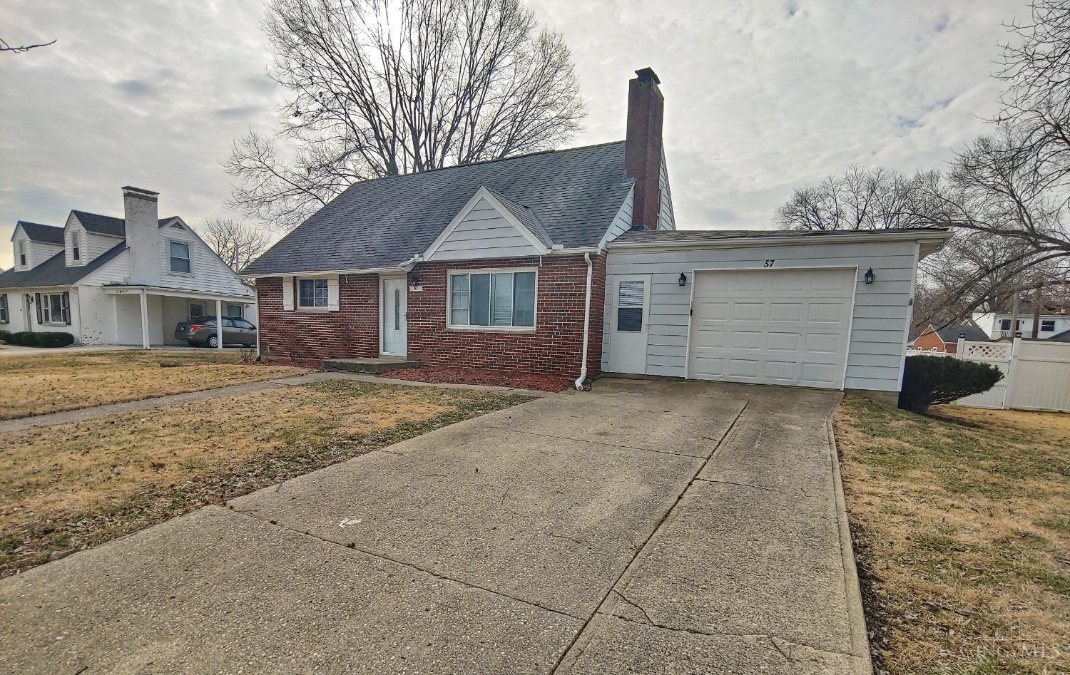 Dover Pl, Hamilton, OH 45013