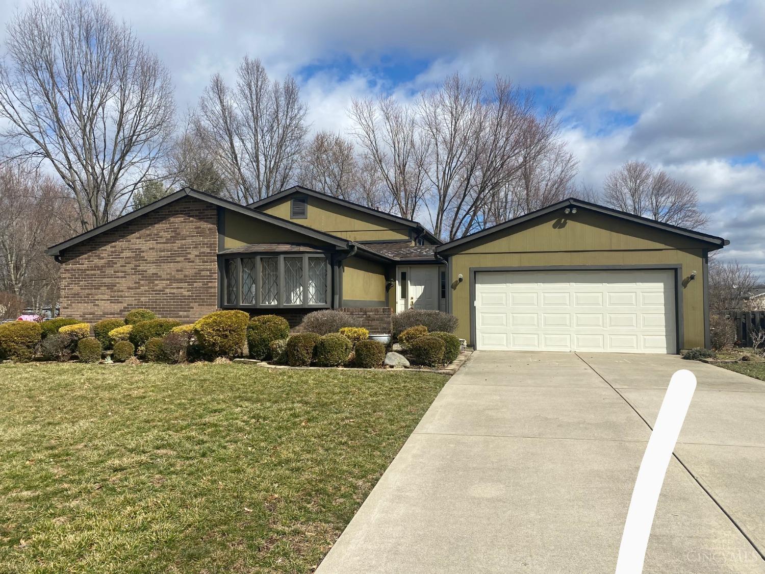 Lexington Green Dr, Cincinnati, OH 45245