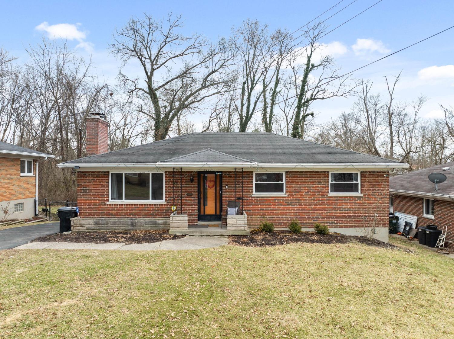 Altura Dr, Cincinnati, OH 45239