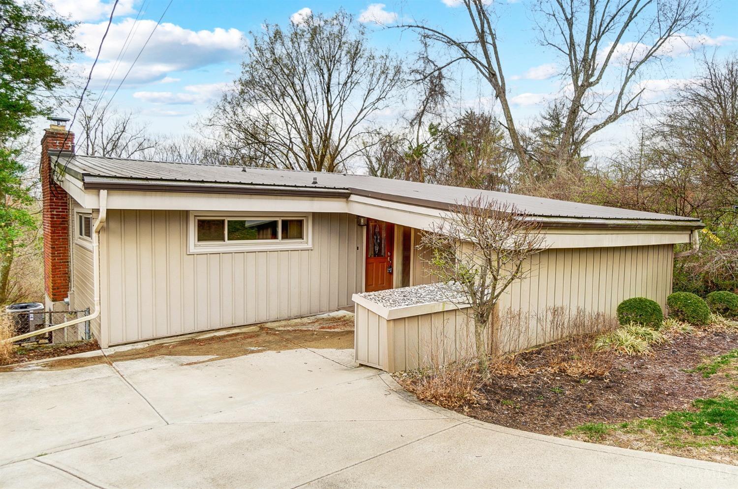 Blossomhill Ln, Cincinnati, OH 45224