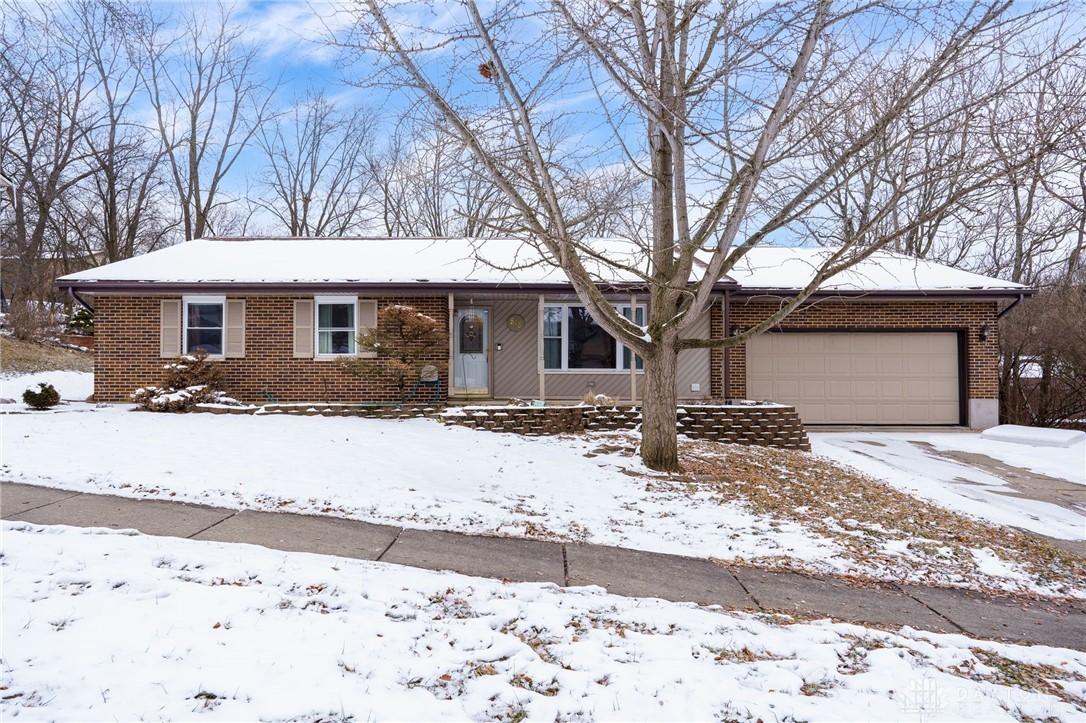 Maid Marion Ct, Miamisburg, OH 45342