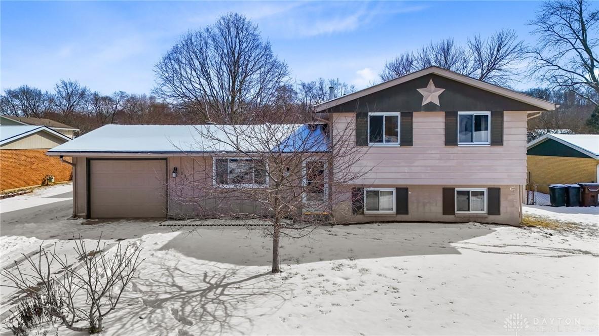 Waverly St, Fairborn, OH 45324