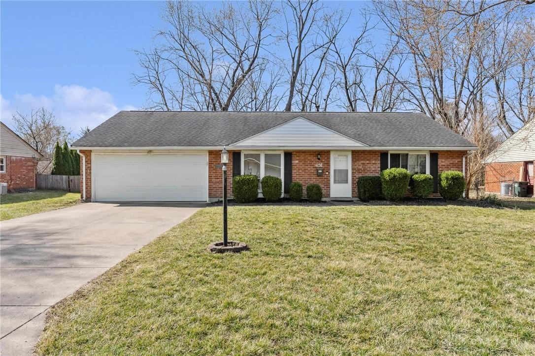 Hillcrest Dr, Bellbrook, OH 45305
