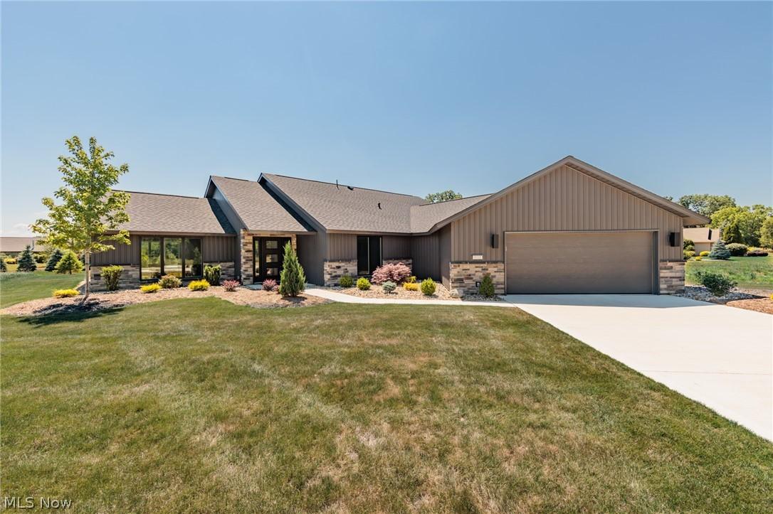 Riverwood Dr, North Ridgeville, OH 44039