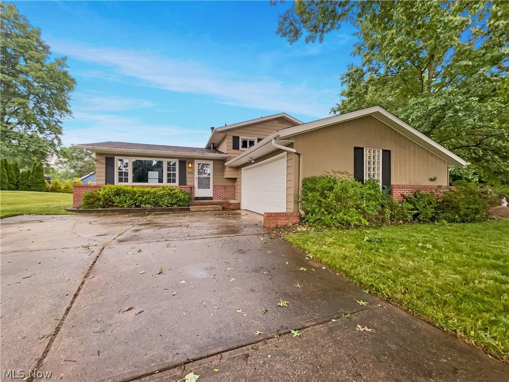 Penn Wood Dr, Tallmadge, OH 44278