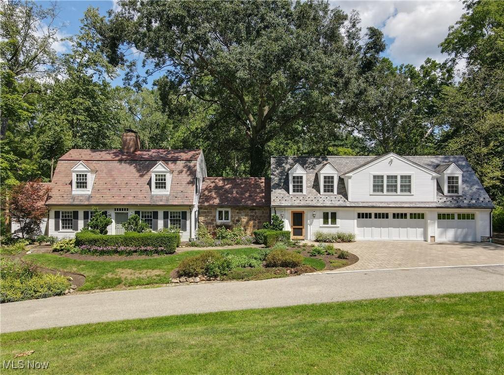 Falls Rd, Chagrin Falls, OH 44022