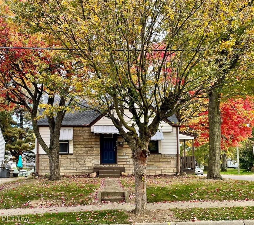 Austin Ave, Akron, OH 44306
