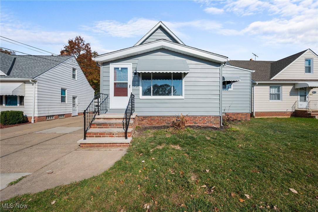 N Vine Ave, Euclid, OH 44119