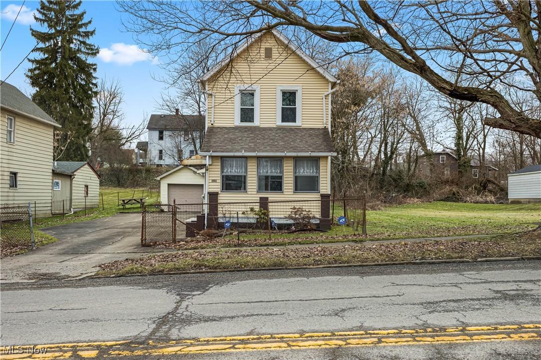 N Belle Vista Ave, Youngstown, OH 44509