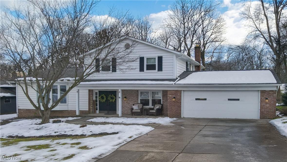 Lake Forest Trl, Chagrin Falls, OH 44023