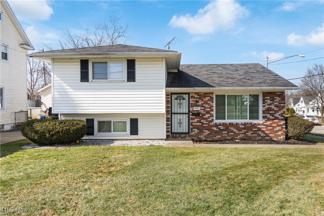 Center Rd, Bedford, OH 44146