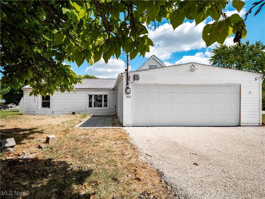Garfield Ave, Brunswick, OH 44212