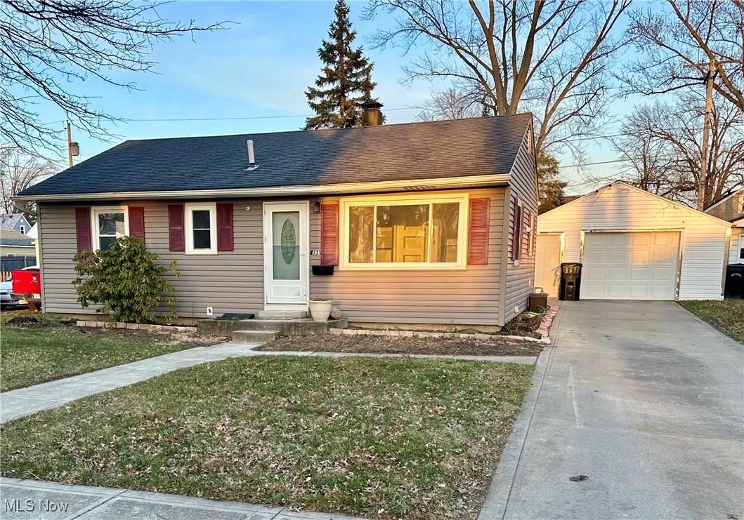 Olive St, Elyria, OH 44035