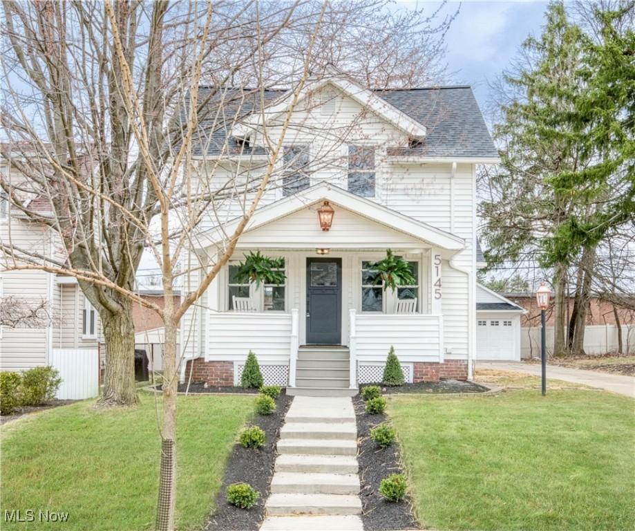 Oakmont Dr, Lyndhurst, OH 44124