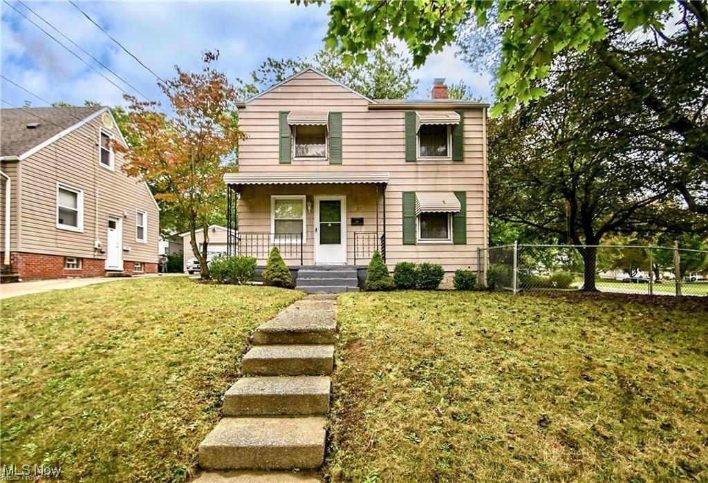 Sunset Ave, Akron, OH 44301