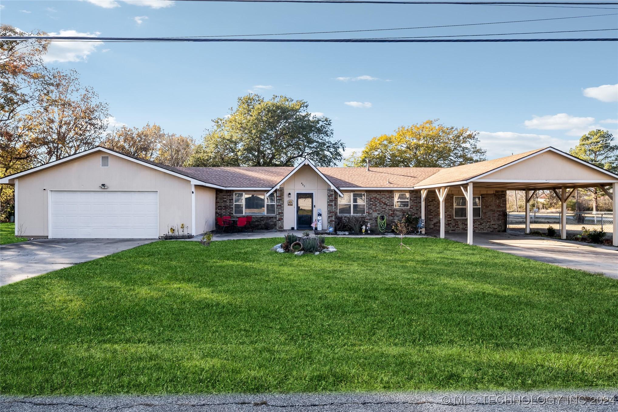S Lincoln Ave, Wagoner, OK 74467