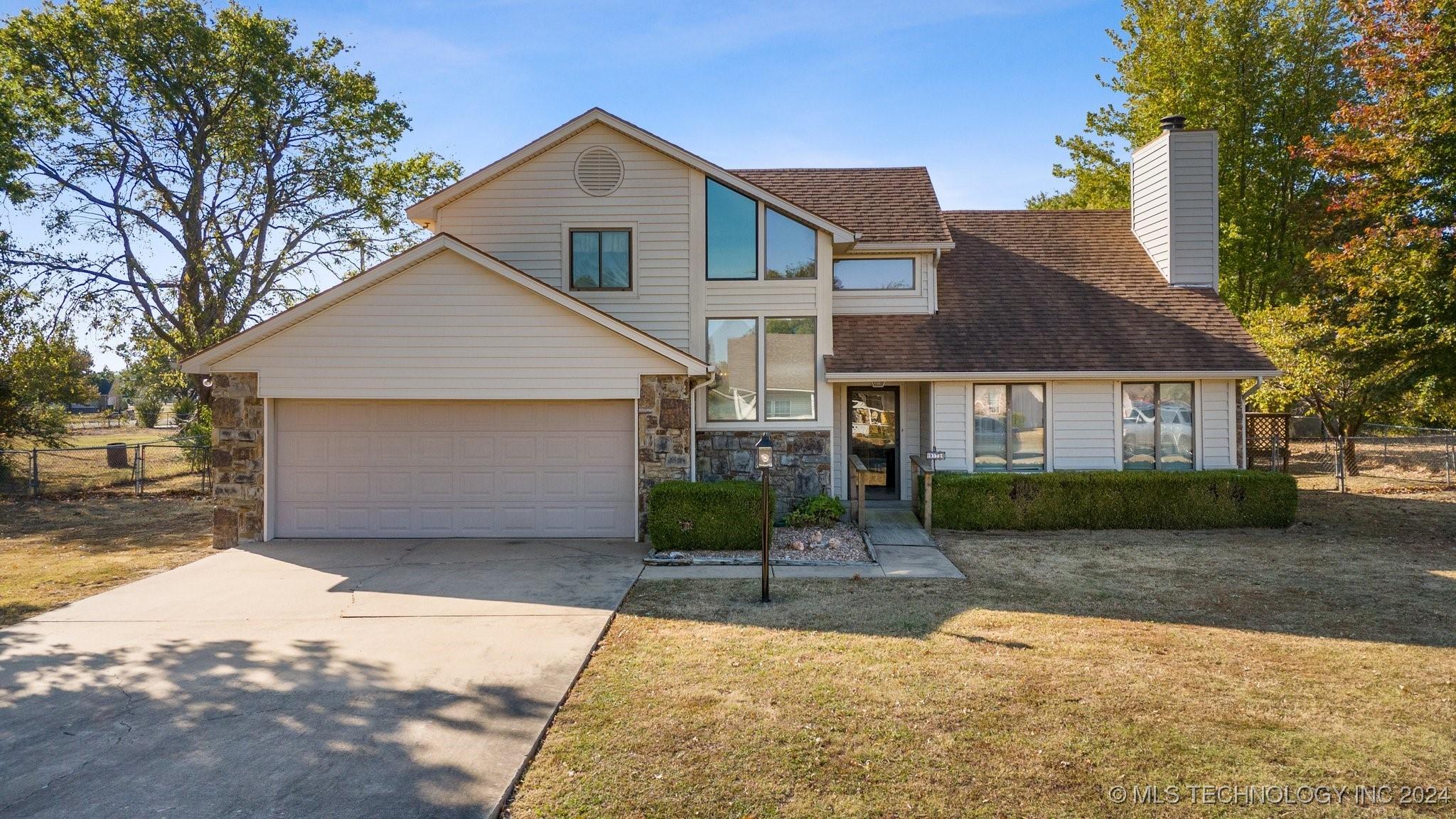 E Oak Ln, Claremore, OK 74019