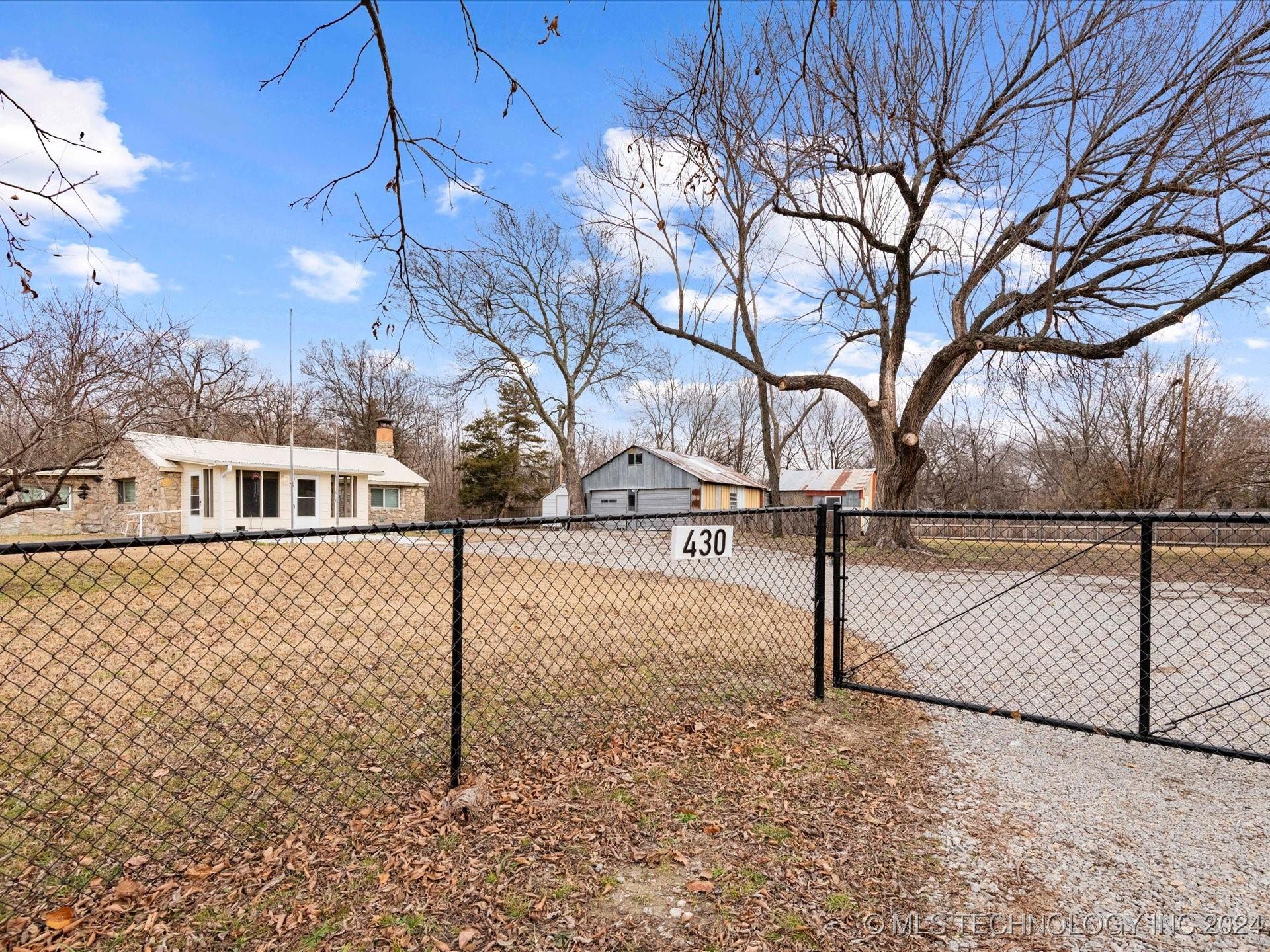 N Virginia Ave, Bartlesville, OK 74003