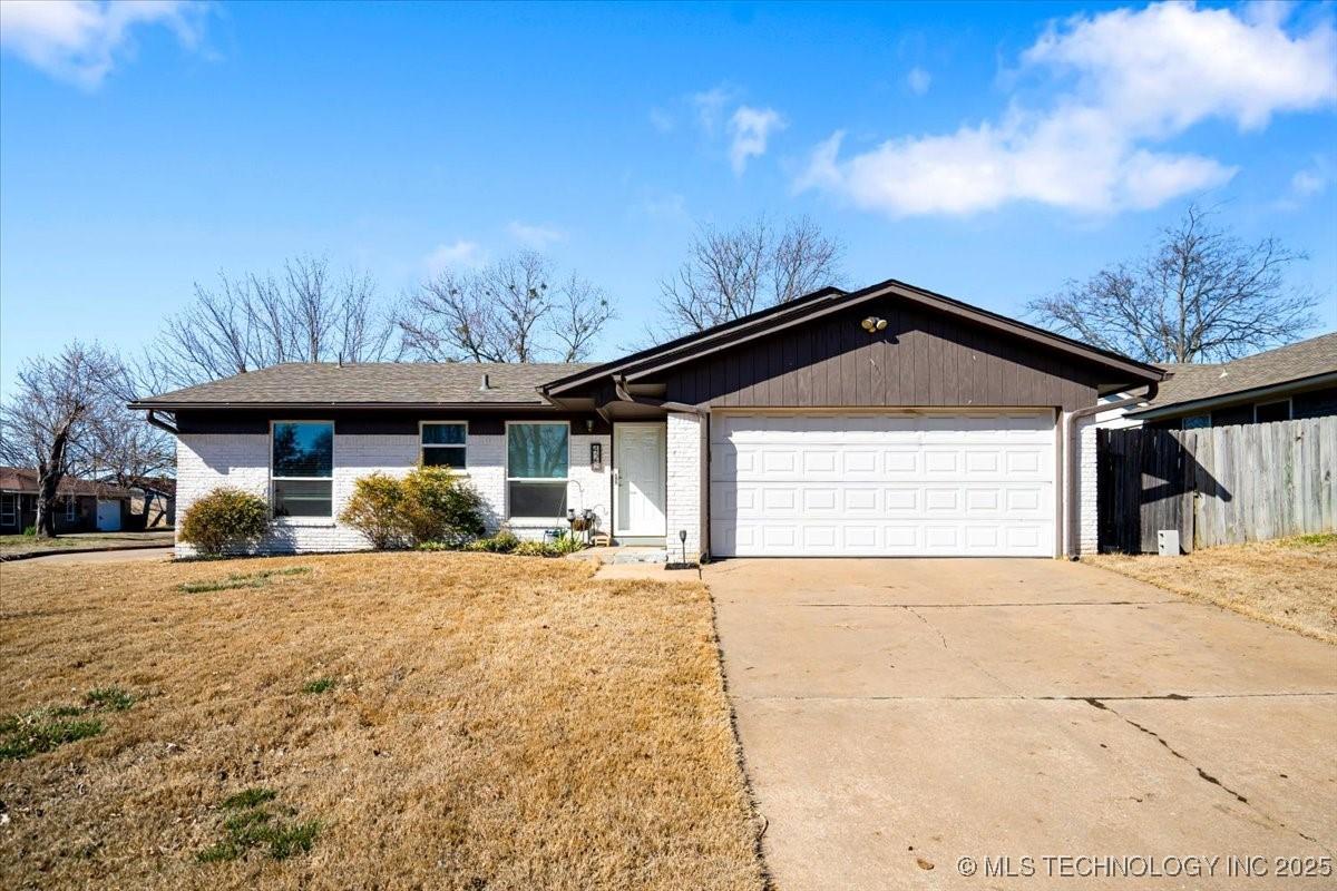 S Hickory Ave, Broken Arrow, OK 74012