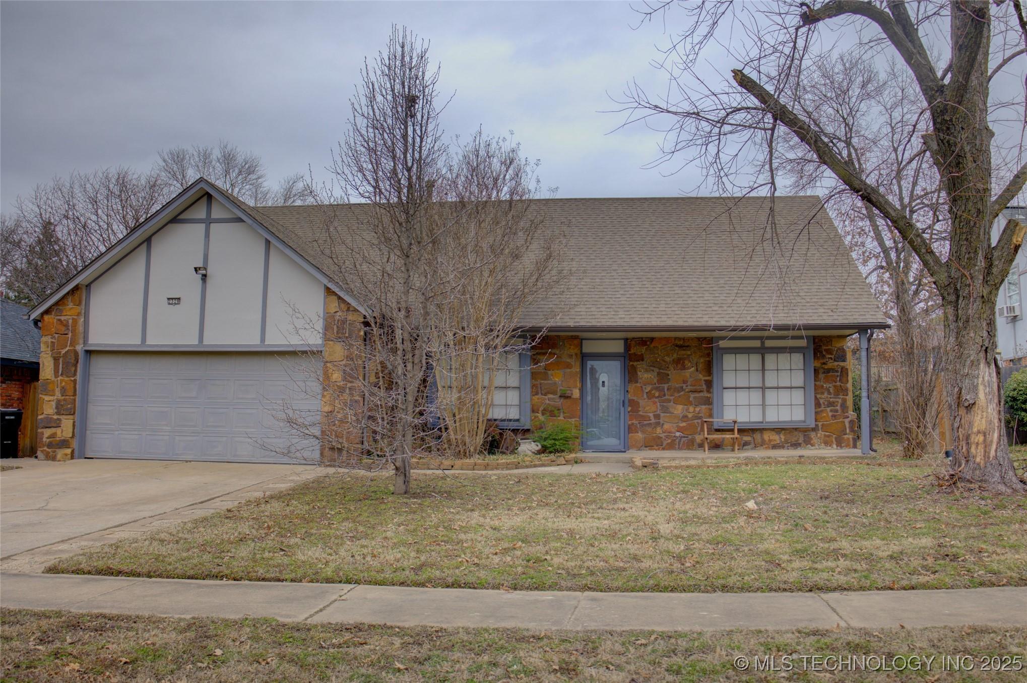 W Gary St, Broken Arrow, OK 74012