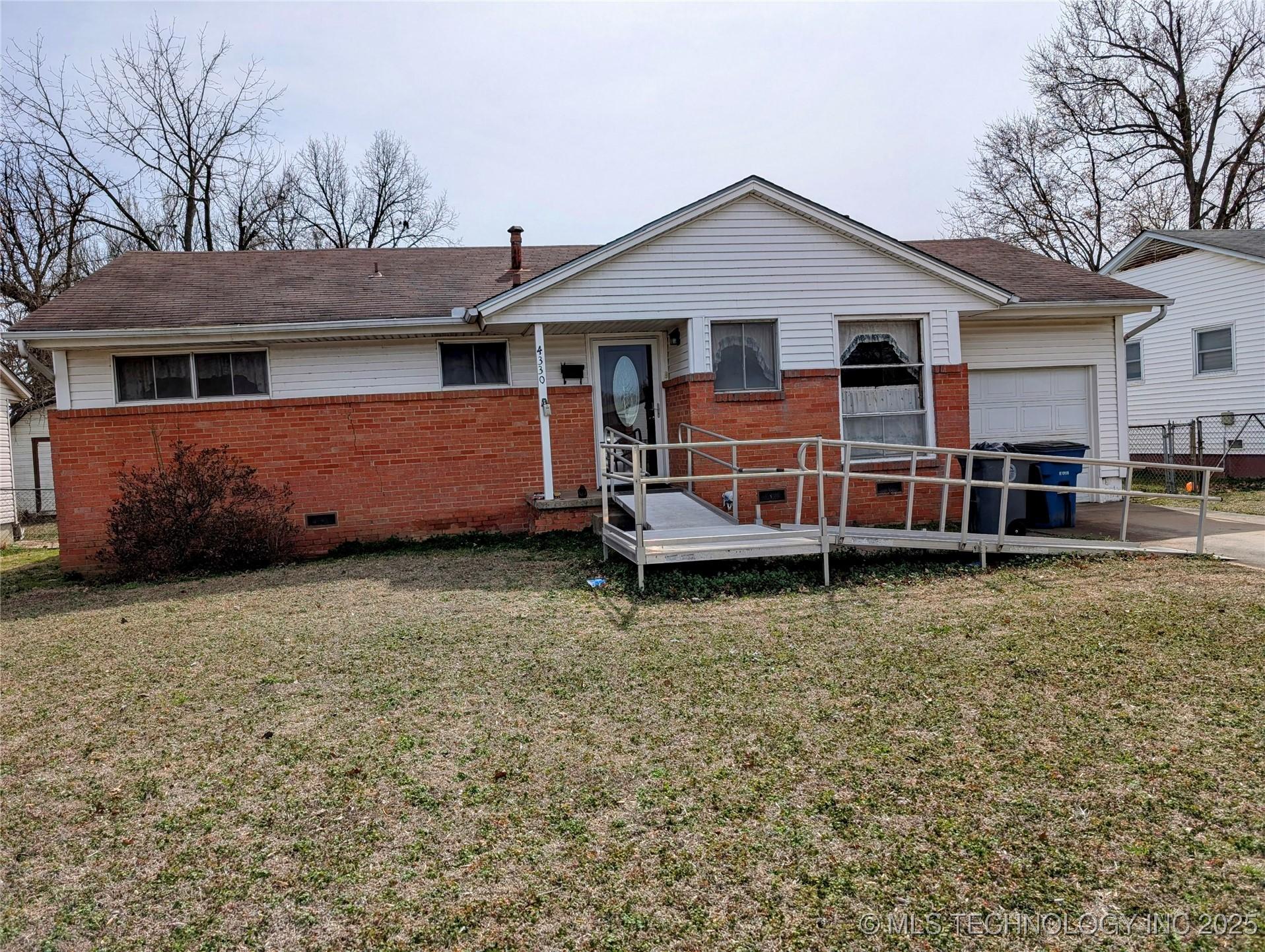 W Archer St, Tulsa, OK 74127