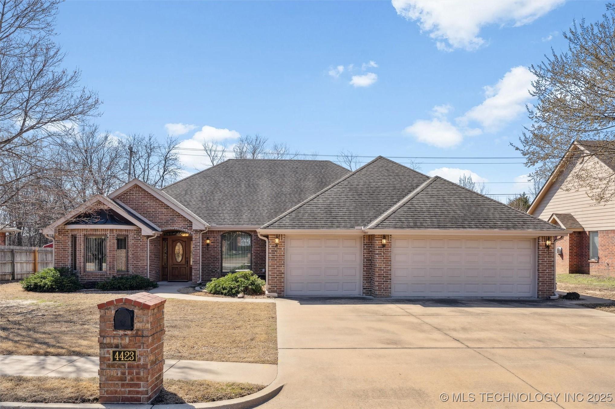 Fairview Rd, Bartlesville, OK 74006
