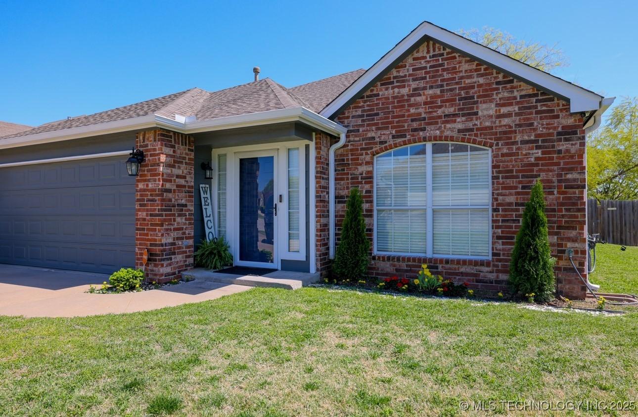 E Vancouver Cir, Broken Arrow, OK 74012