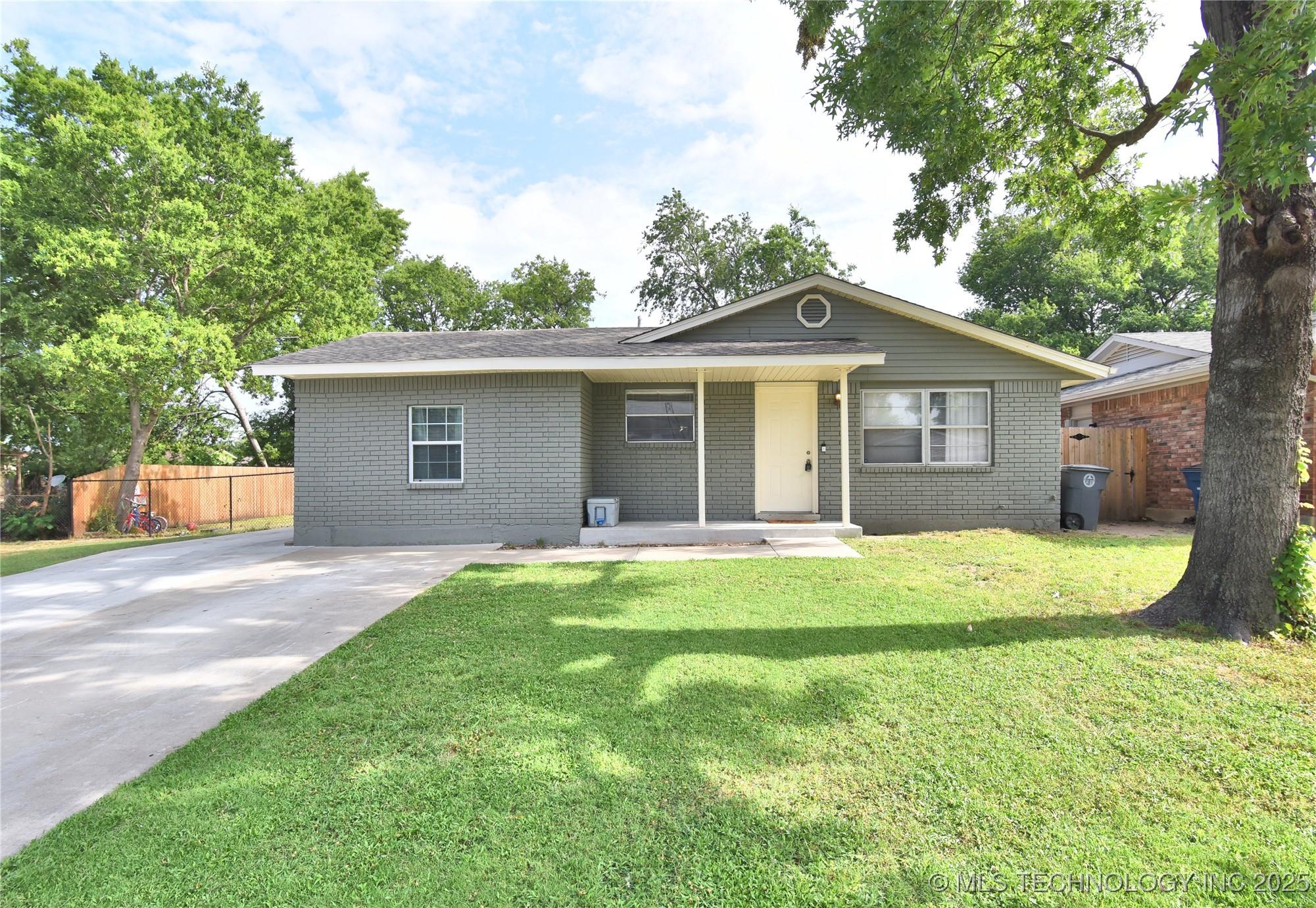 E 34th Pl, Tulsa, OK 74146