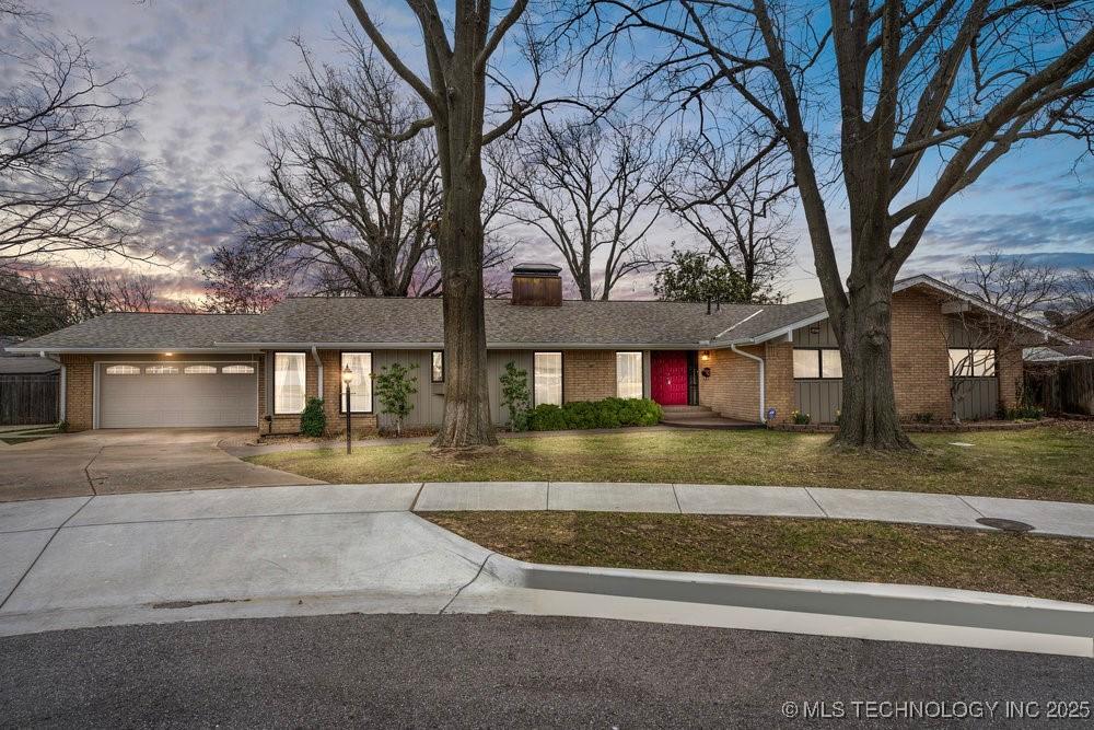 S 68th Pl E, Tulsa, OK 74145