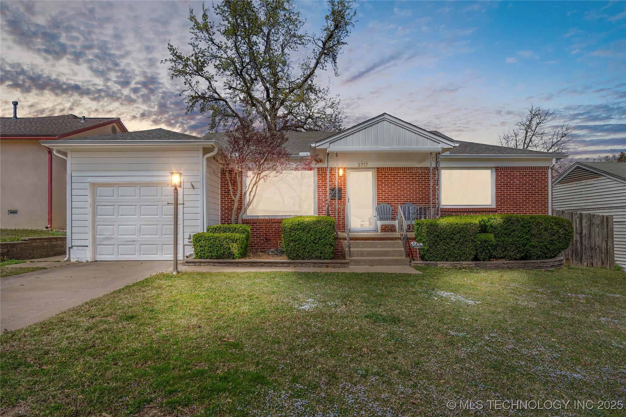 E 37th Pl, Tulsa, OK 74135