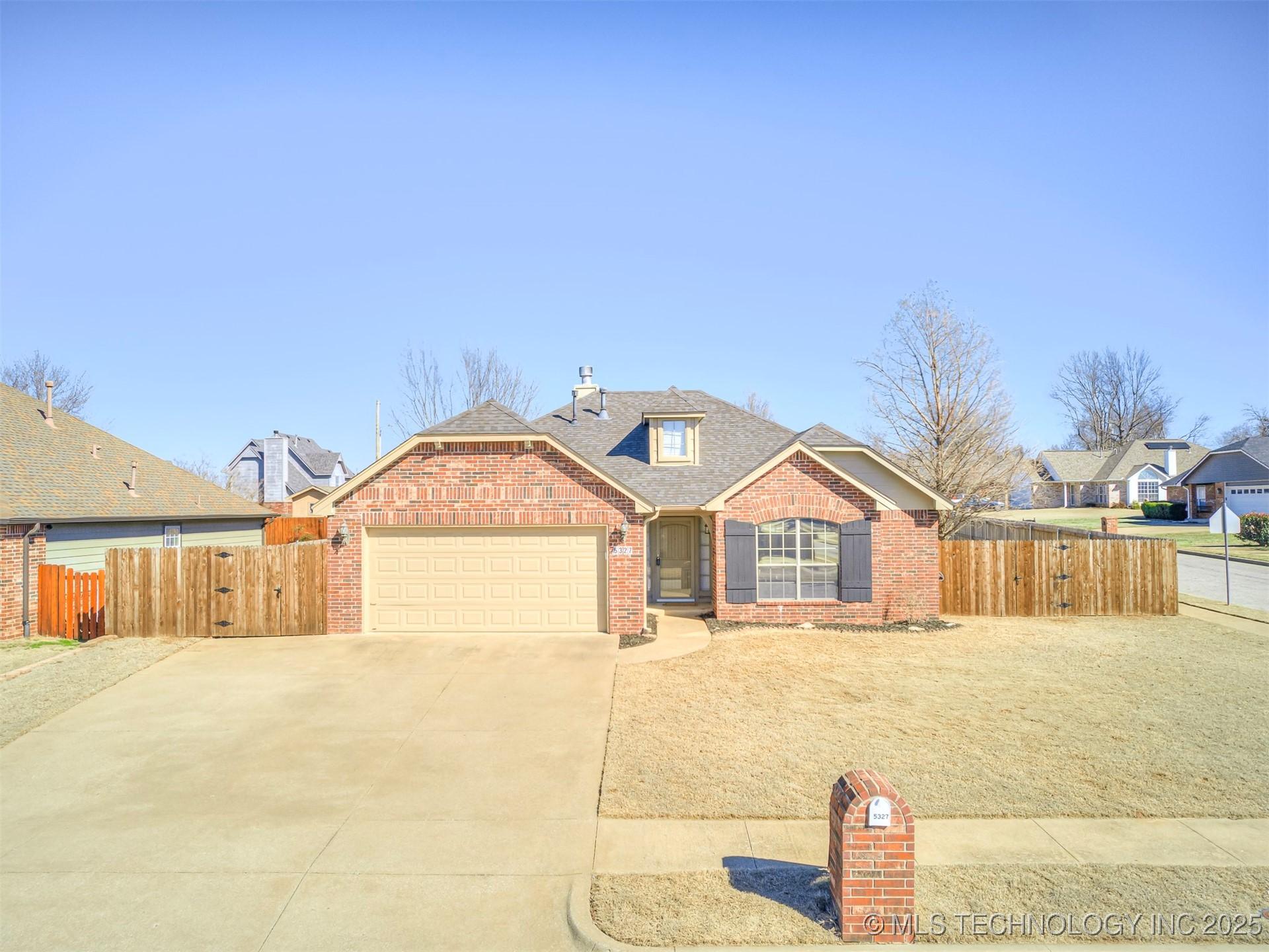 Barr Dr, Sand Springs, OK 74063