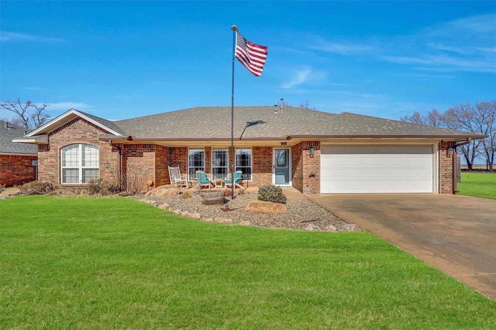 Hunter Ln, Sayre, OK 73662