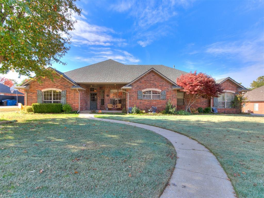 W Two Lakes Ave, Norman, OK 73072
