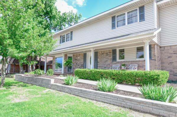 Aspen Ln, Norman, OK 73072