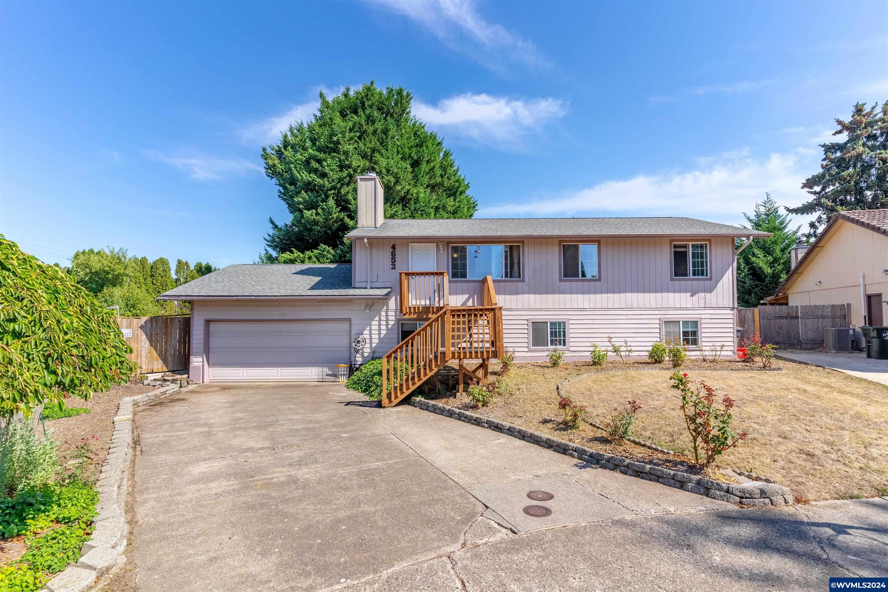 Regina Ct Ne, Salem, OR 97305