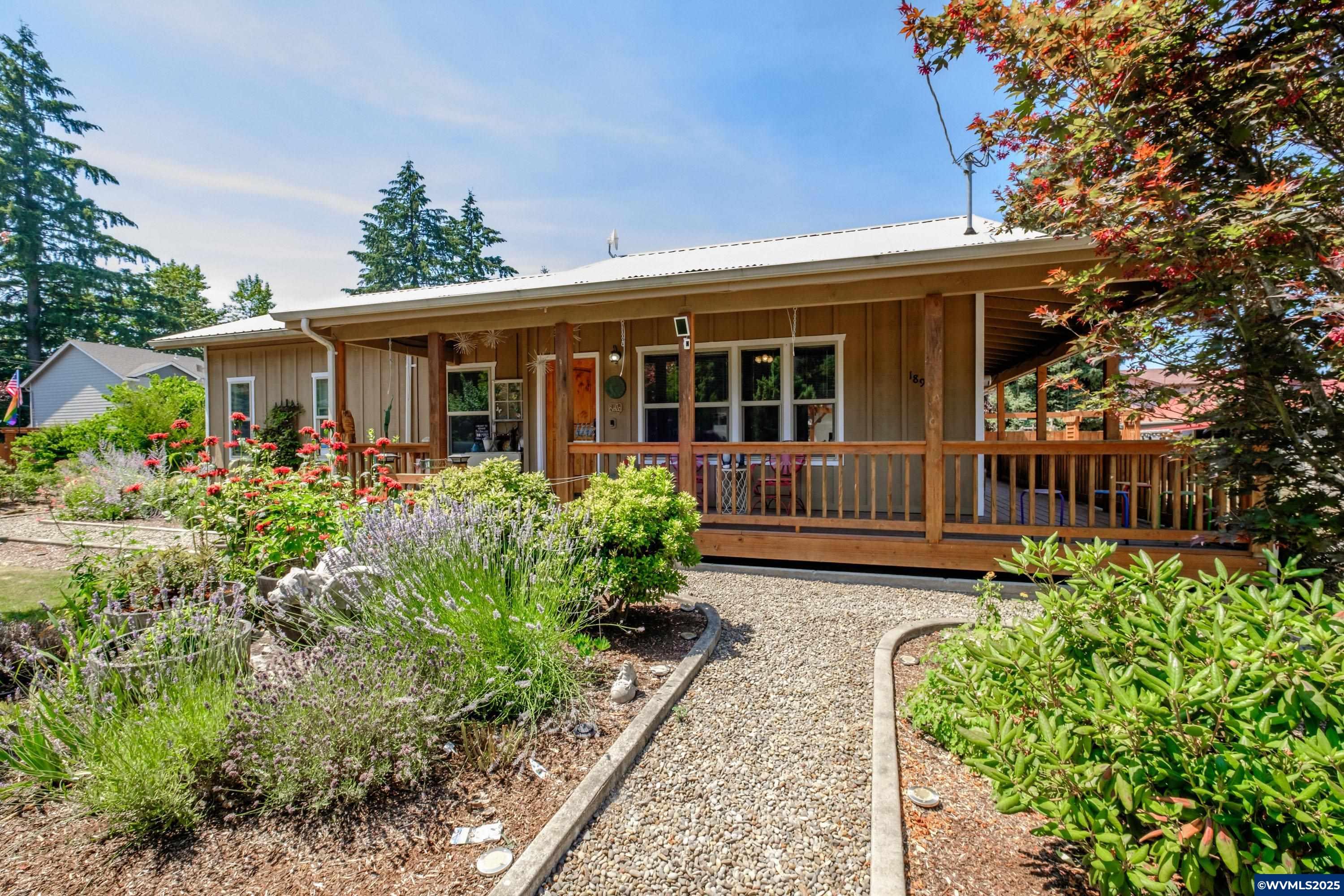 Grape Loop, Sweet Home, OR 97386