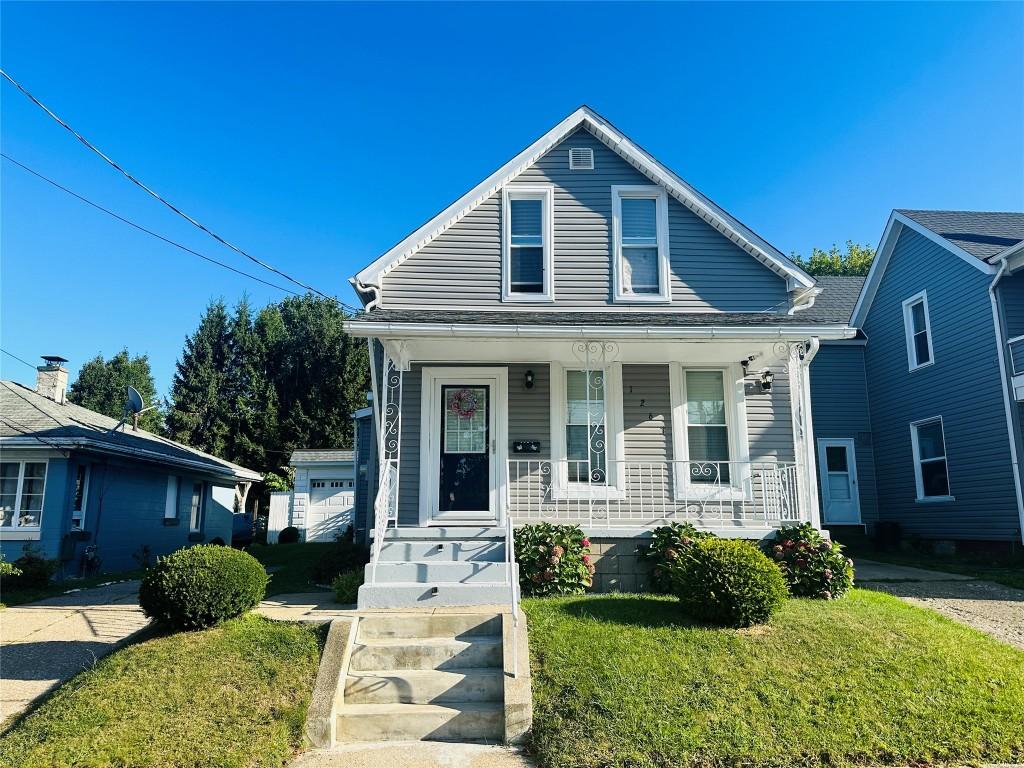 E 27th St, Erie, PA 16504