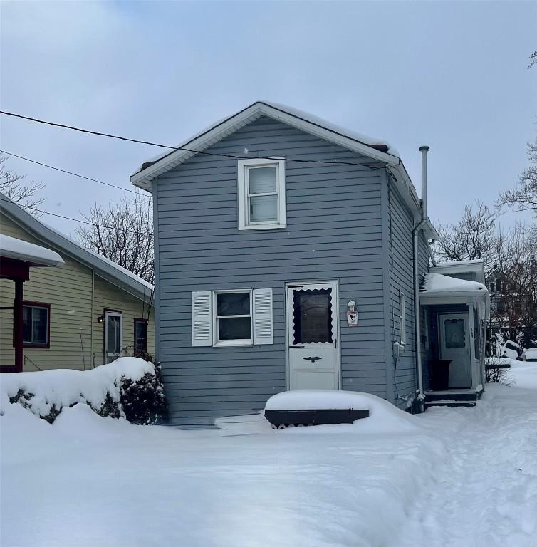 E 12th St, Erie, PA 16503
