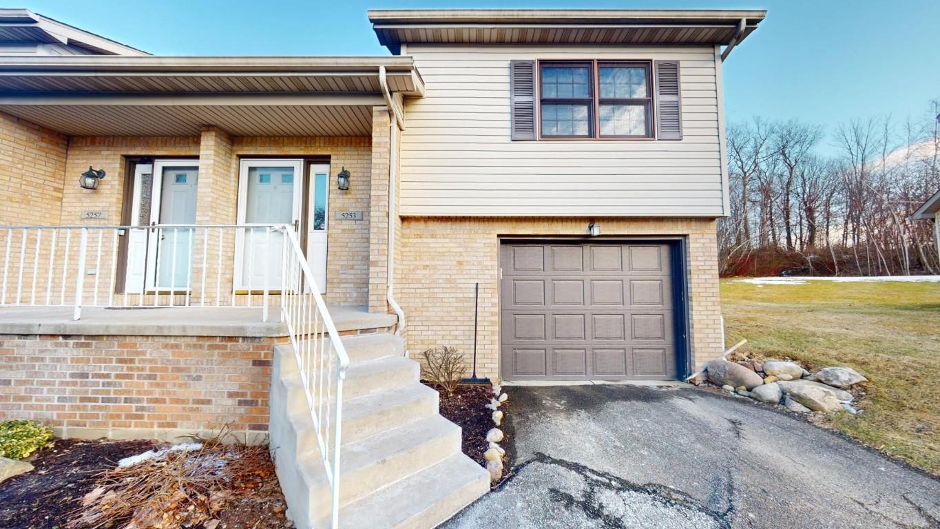 Countryside Dr, Erie, PA 16511