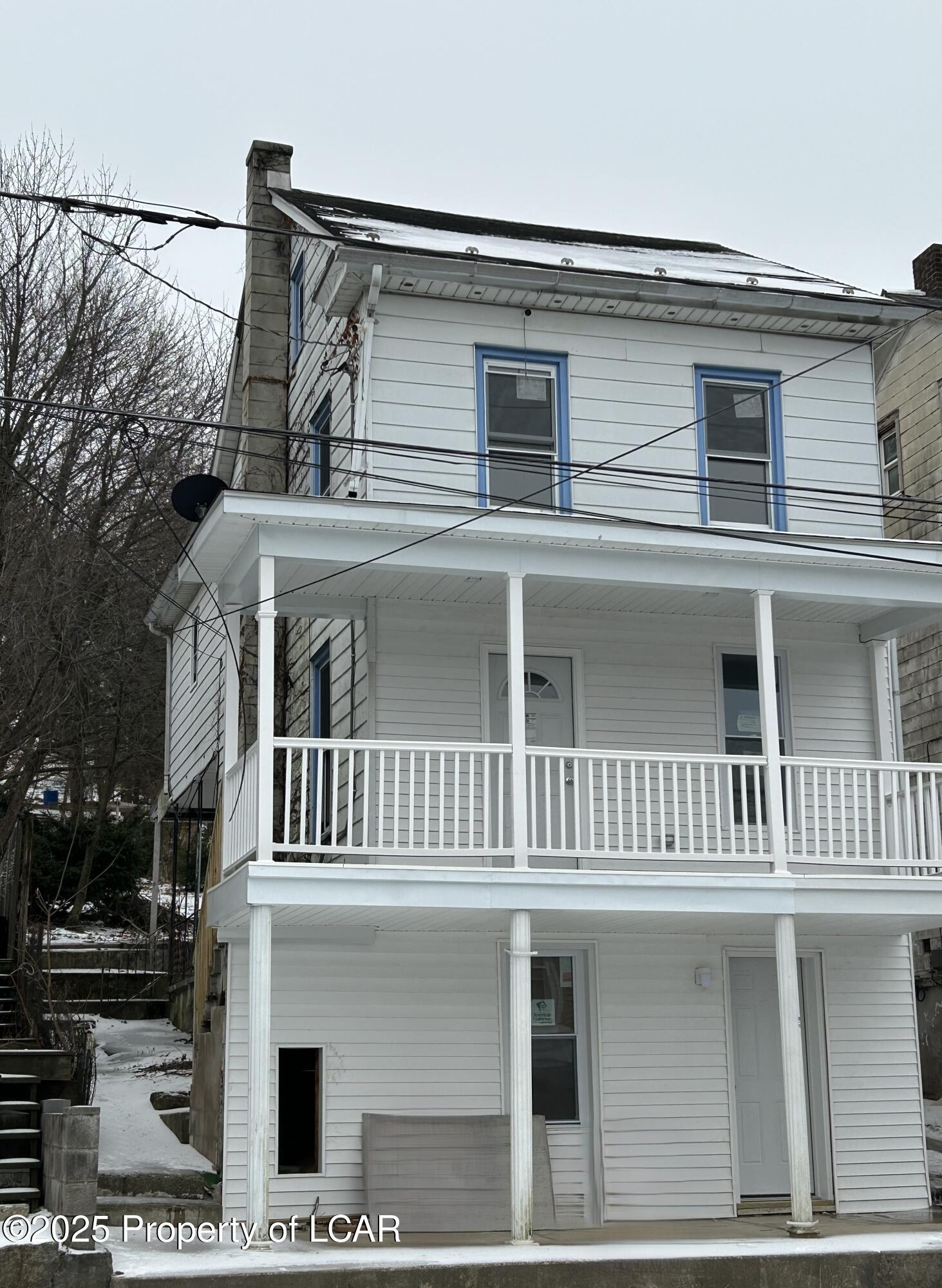 Pulaski Ave, Coal Township, PA 17866