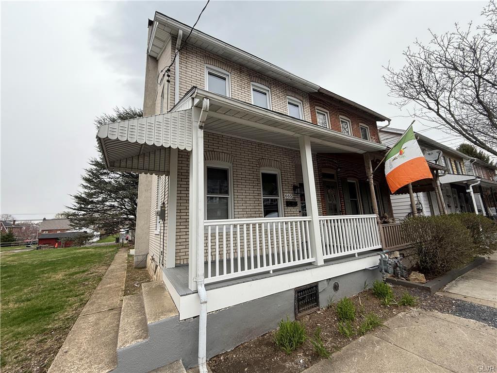 Chestnut St, Emmaus, PA 18049